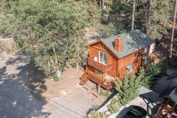 Big Bear, CA 92315,43121 Plymouth RD