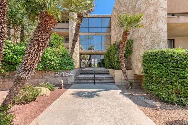 Palm Springs, CA 92264,2454 E Palm Canyon DR #3b