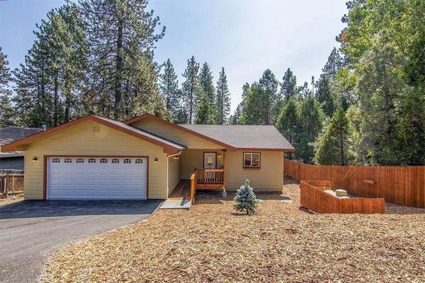 25111 Cascade DR, Idyllwild, CA 92549