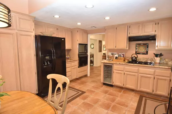 La Quinta, CA 92253,48543 Via Encanto