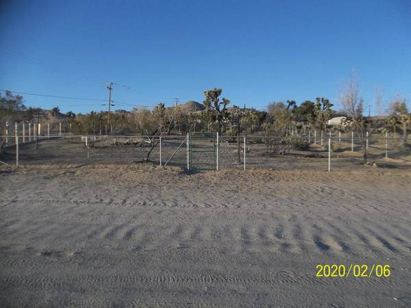 57556 Warren Way, Yucca Valley, CA 92284