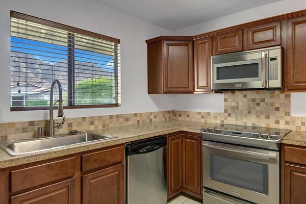 La Quinta, CA 92253,54905 Avenida Diaz