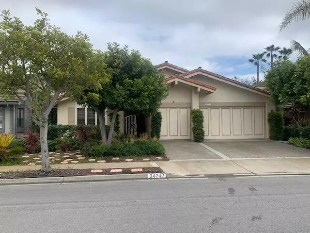 Laguna Niguel, CA 92677,24742 Queens CT