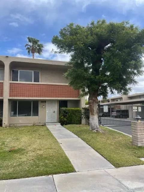 186 E Via Escuela #E, Palm Springs, CA 92262