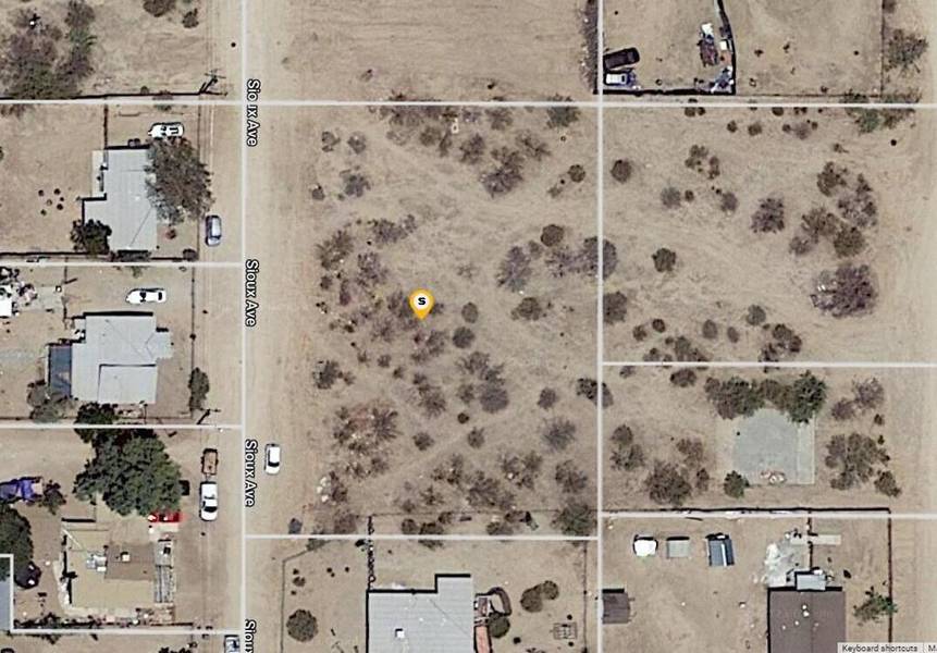 .79 Ac Sioux AVE, Yucca Valley, CA 92284