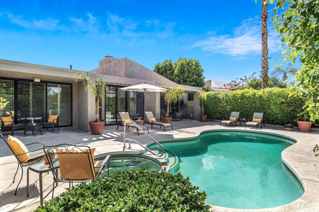 Palm Springs, CA 92262,2944 Sundance CIR W