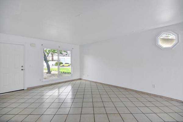 La Quinta, CA 92253,52140 Avenida Herrera