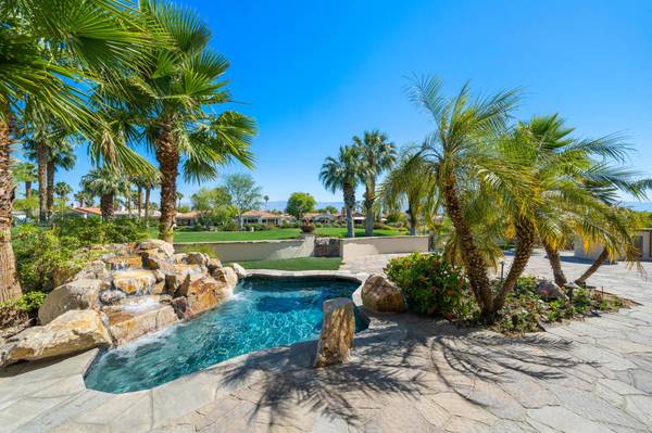 370 Gold Canyon DR, Palm Desert, CA 92211