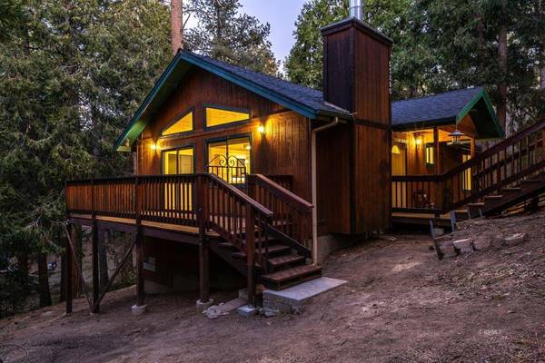 Idyllwild, CA 92549,53290 Middle Ridge DR