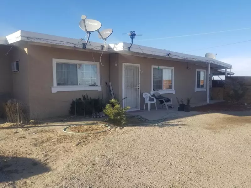 2345 Sand Ere AVE, Thermal, CA 92274