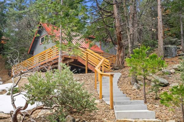 52905 Fernland DR, Idyllwild, CA 92549