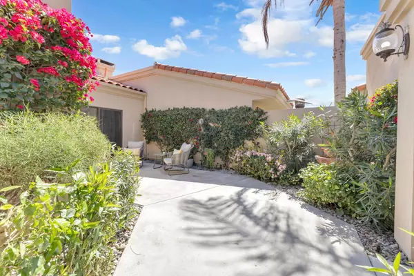 La Quinta, CA 92253,54720 Shoal CRK