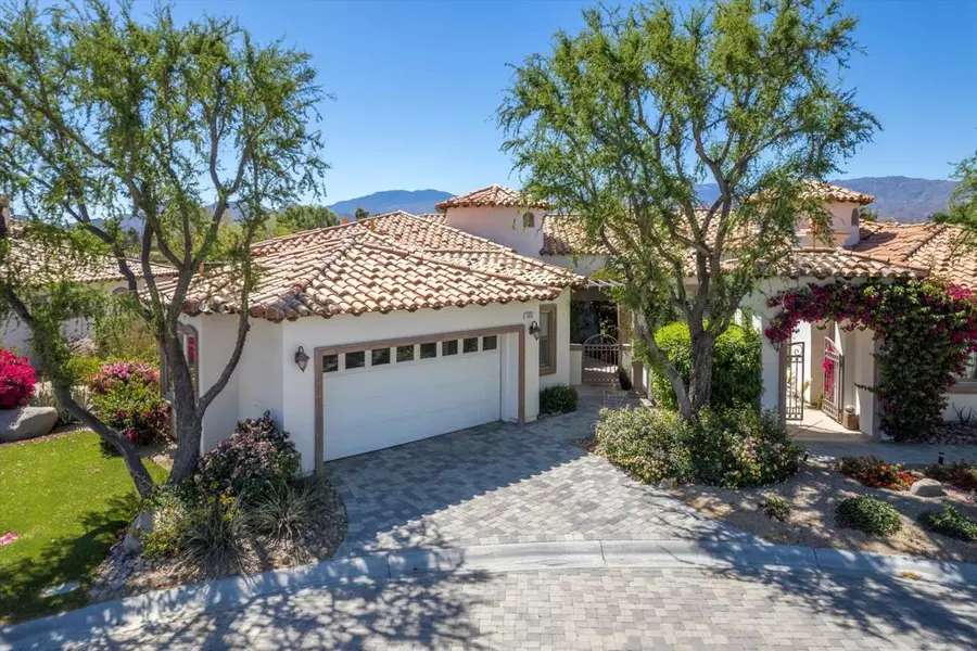 105 Piazza Perrone, Palm Desert, CA 92260