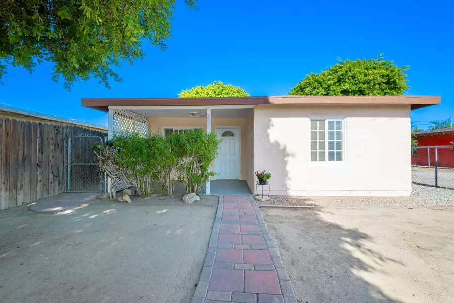 52461 Calle Camacho, Coachella, CA 92236