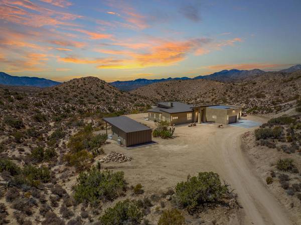 7852 Pinon DR, Yucca Valley, CA 92284