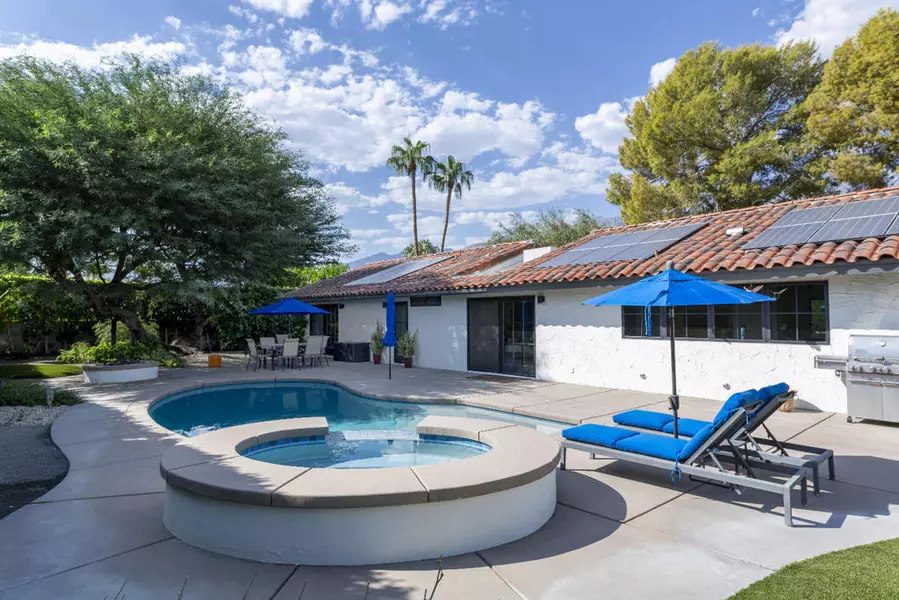 402 N Orchid Tree LN, Palm Springs, CA 92262