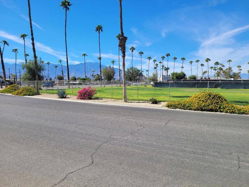 Thousand Palms, CA 92276,73597 Broadmoor DR