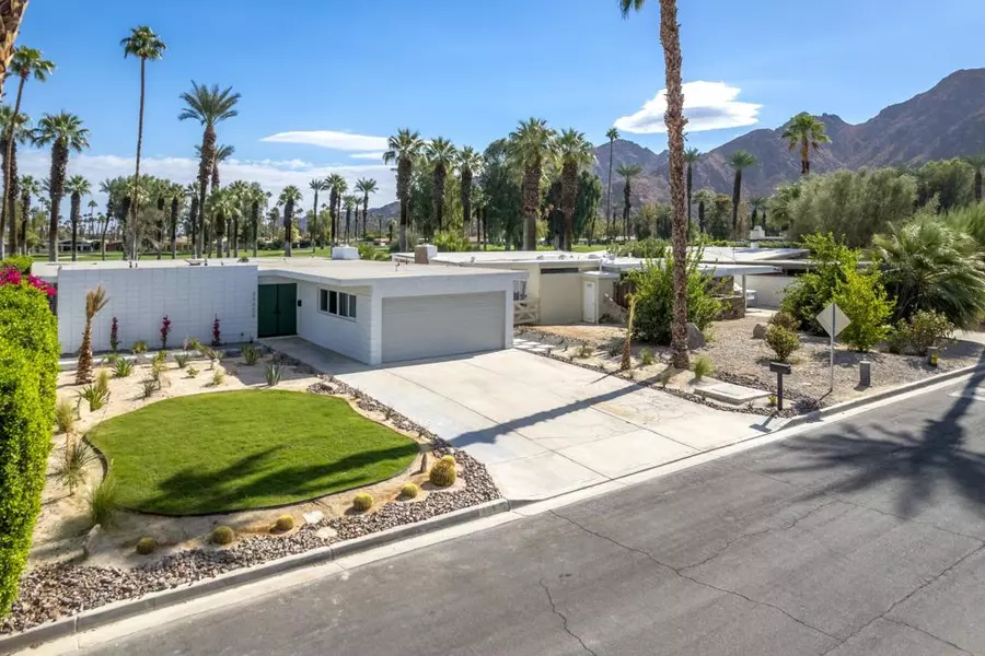 45400 Indian Wells LN, Indian Wells, CA 92210