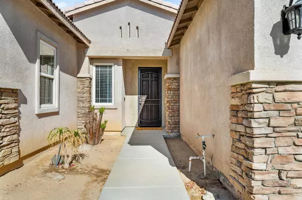 13719 Calle Amapola, Desert Hot Springs, CA 92240