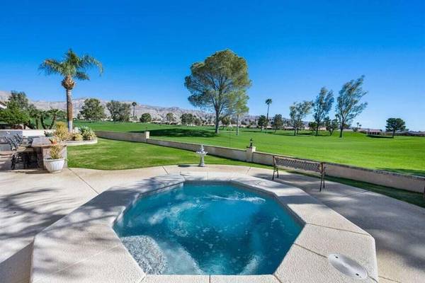 Desert Hot Springs, CA 92240,9721 Siwanoy DR