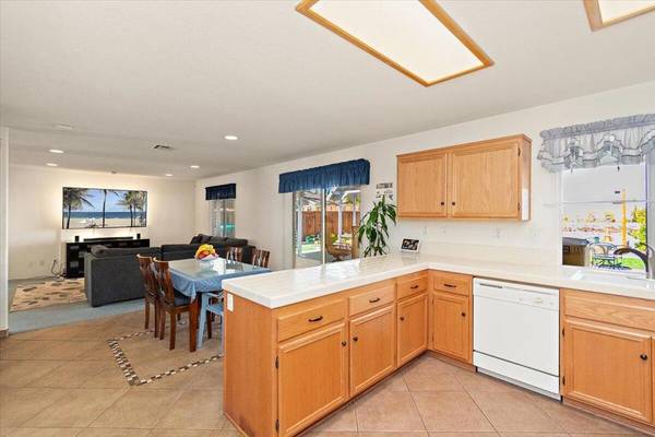 Wildomar, CA 92595,23124 Harbor Seal CT