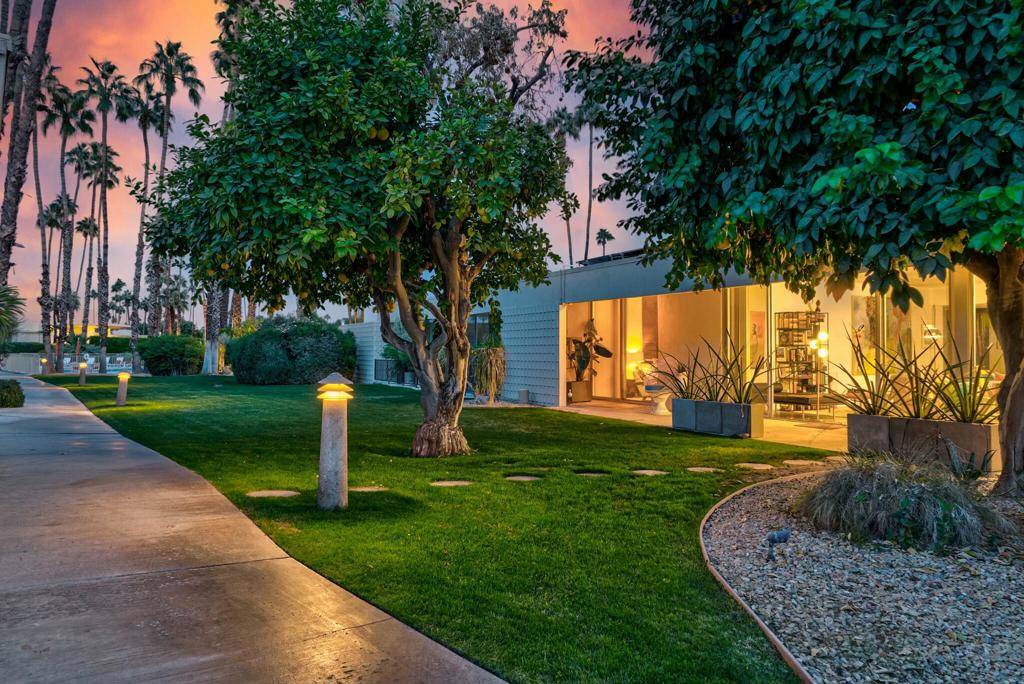 Palm Springs, CA 92264,17 Desert Lakes Drive