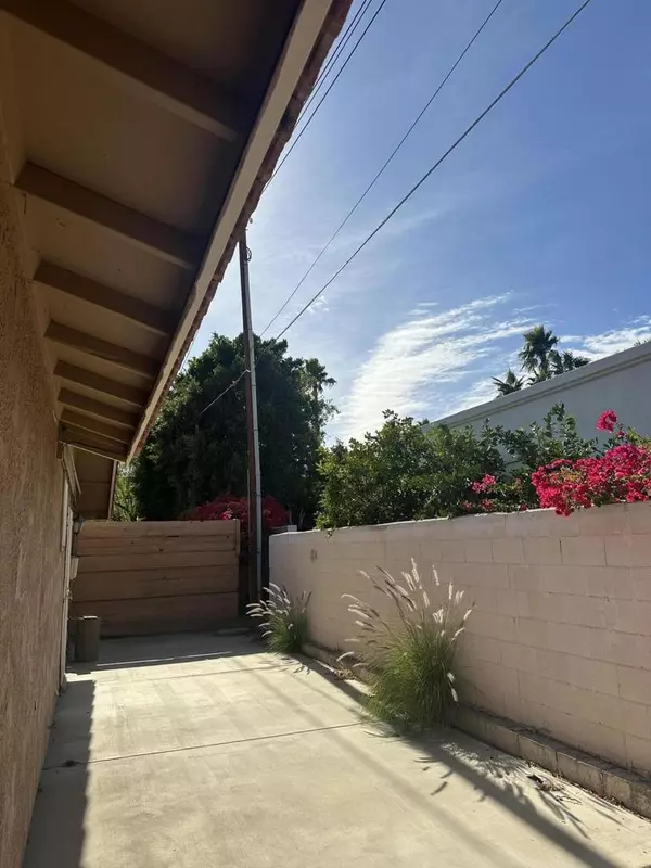 La Quinta, CA 92253,53065 Avenidadiaz