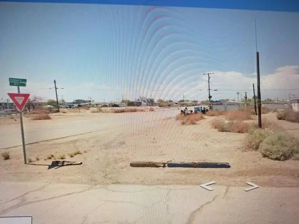 Bombay Beach, CA 92257,9561 Avenue H