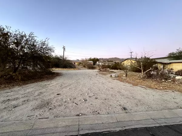 5 th 5th ST, Desert Hot Springs, CA 92240