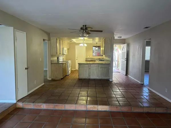 La Quinta, CA 92253,52920 Avenida Rubio