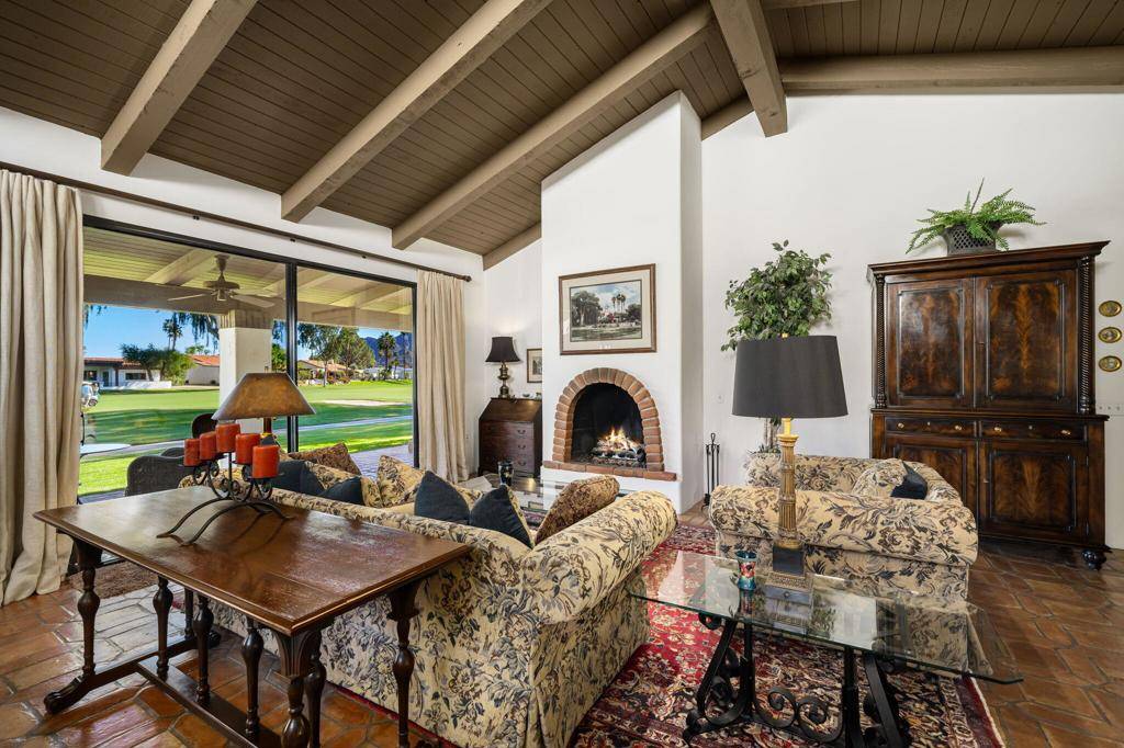 49470 Avila DR, La Quinta, CA 92253