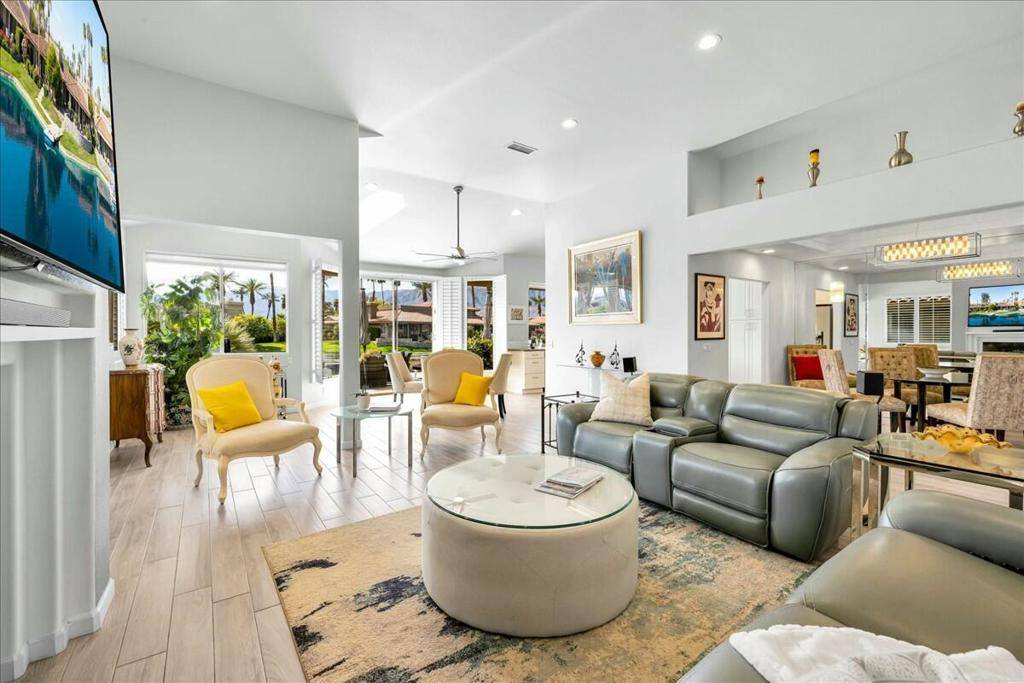 Rancho Mirage, CA 92270,169 Lake Shore DR