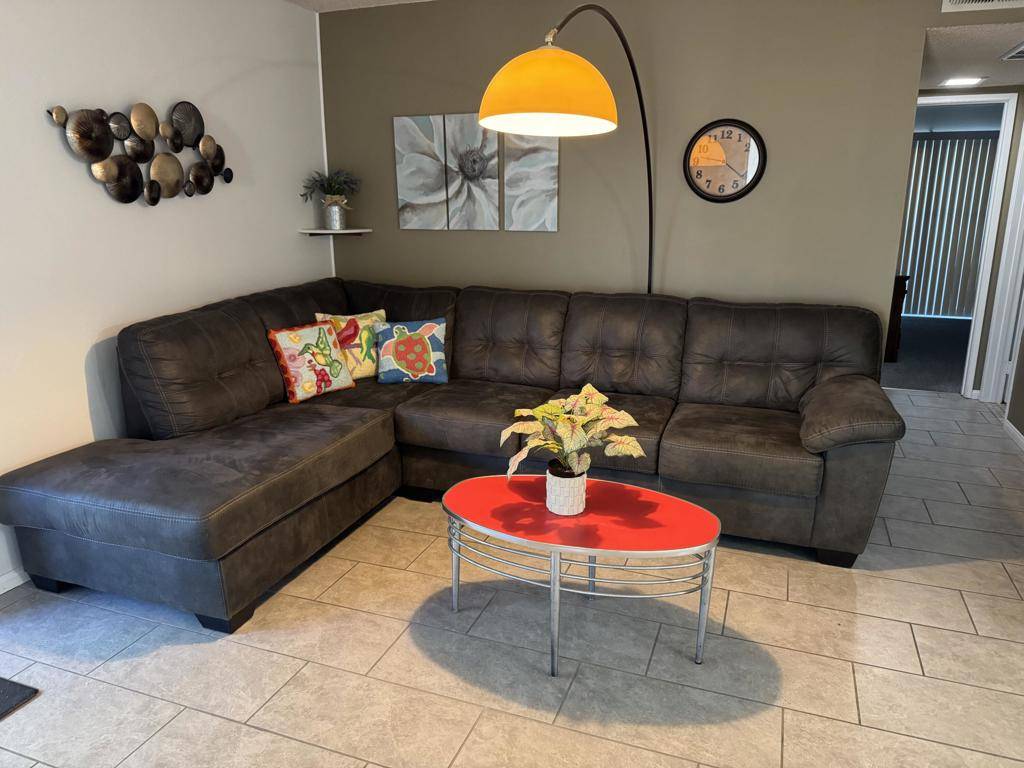 Palm Springs, CA 92262,1679 Sunflower CT N