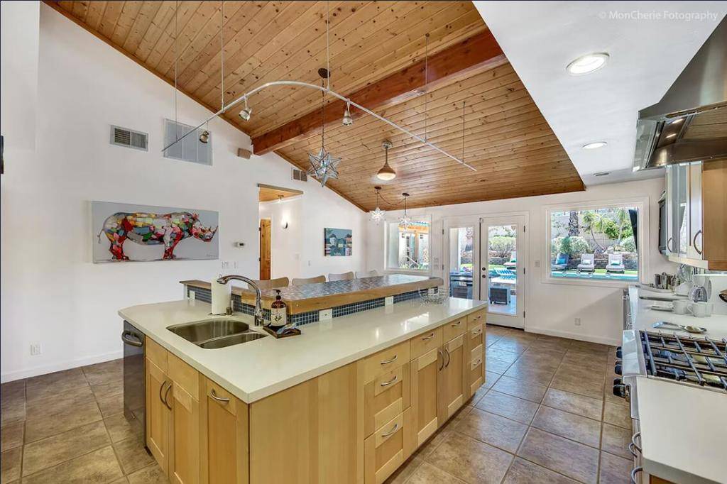Palm Desert, CA 92260,73117 Haystack RD