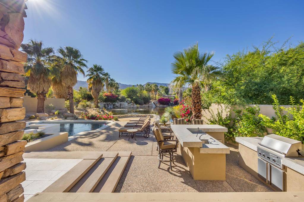 Palm Desert, CA 92260,1126 Lake VIS