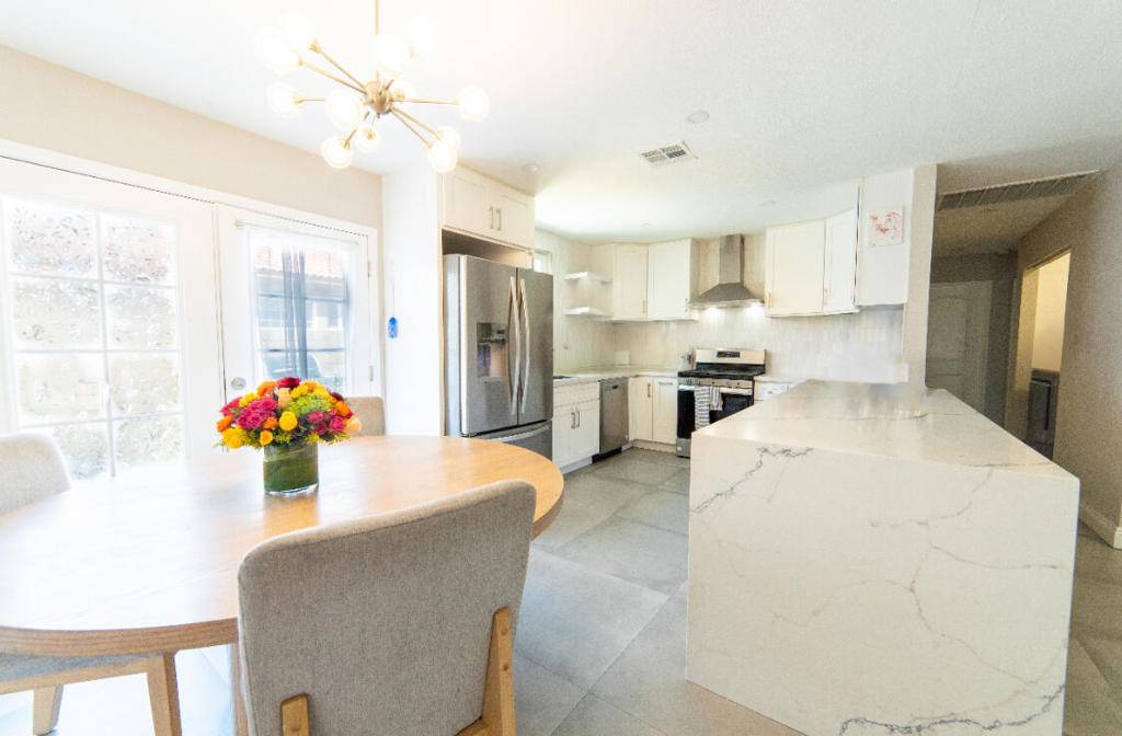 La Quinta, CA 92253,52880 Avenida Navarro