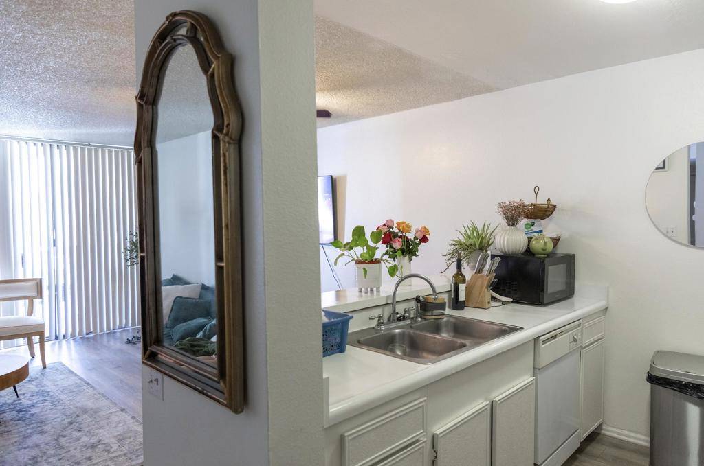 Palm Springs, CA 92264,1400 E Palm Canyon DR #113