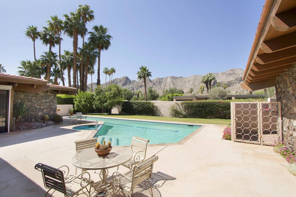 Rancho Mirage, CA 92270,70796 Fairway DR