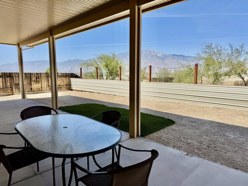 Desert Hot Springs, CA 92240,13697 Mountain Top DR