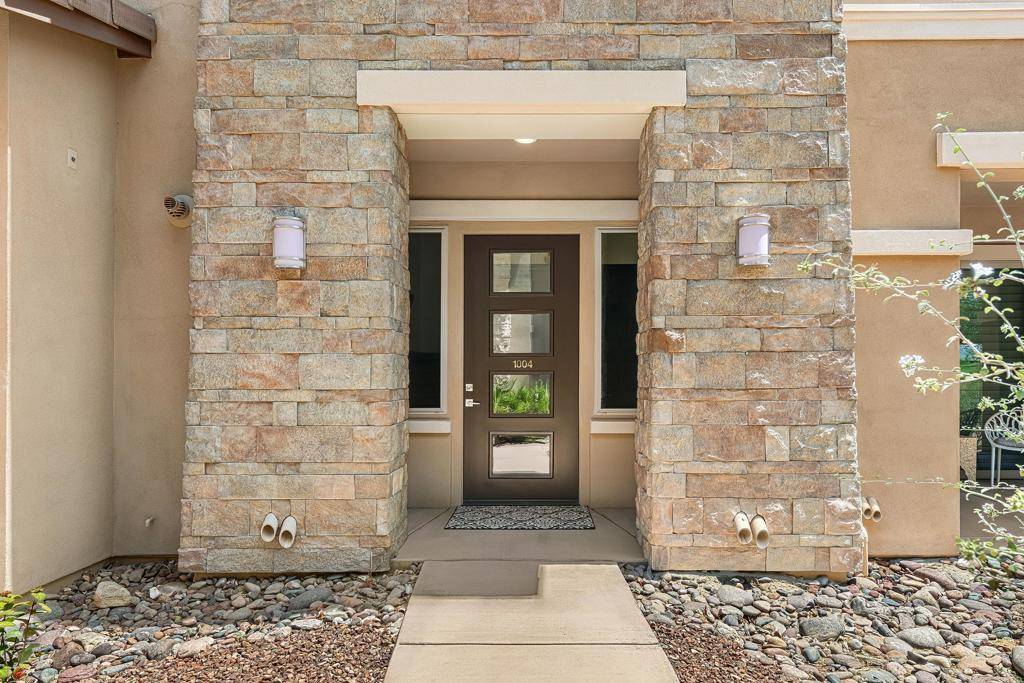 Palm Desert, CA 92260,1004 Retreat CIR