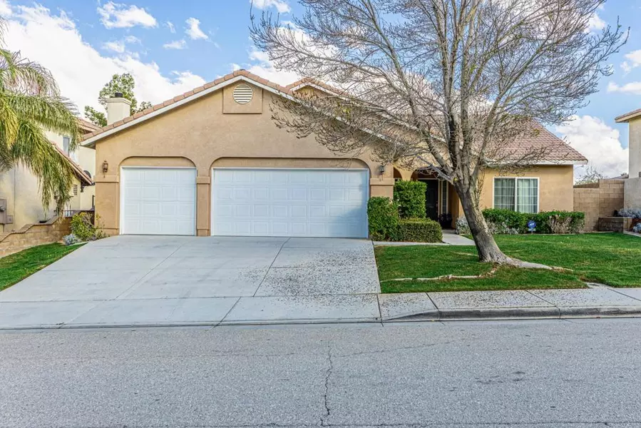 40534 Sawgrass DR, Palmdale, CA 93551