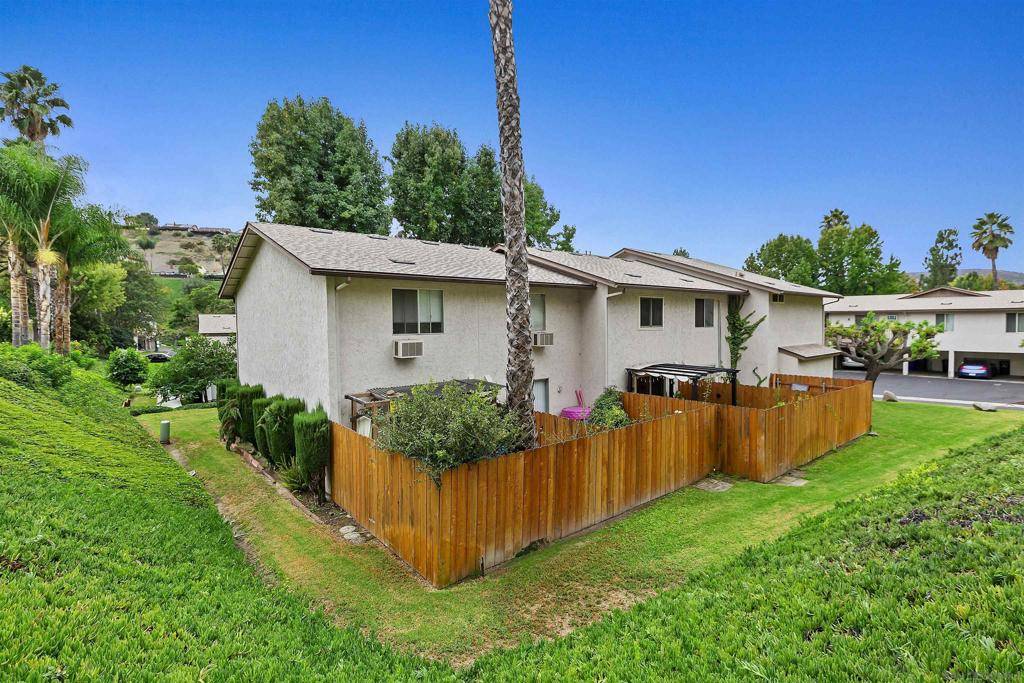 San Diego, CA 92119,6624 Bell Bluff Ave #A