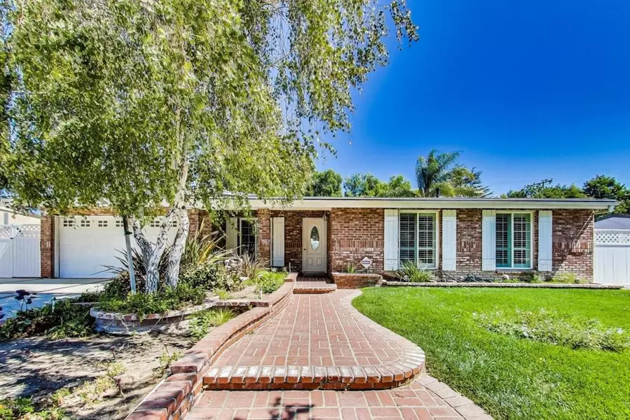 521 E Gainsborough RD, Thousand Oaks, CA 91360