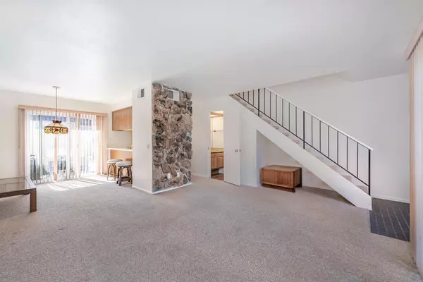 Agoura Hills, CA 91301,28886 Conejo View DR