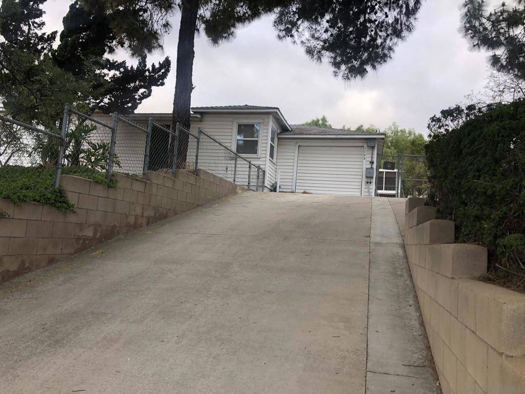 7122 Lisbon St, San Diego, CA 92114