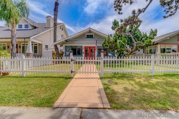 337 B Avenue, Coronado, CA 92118