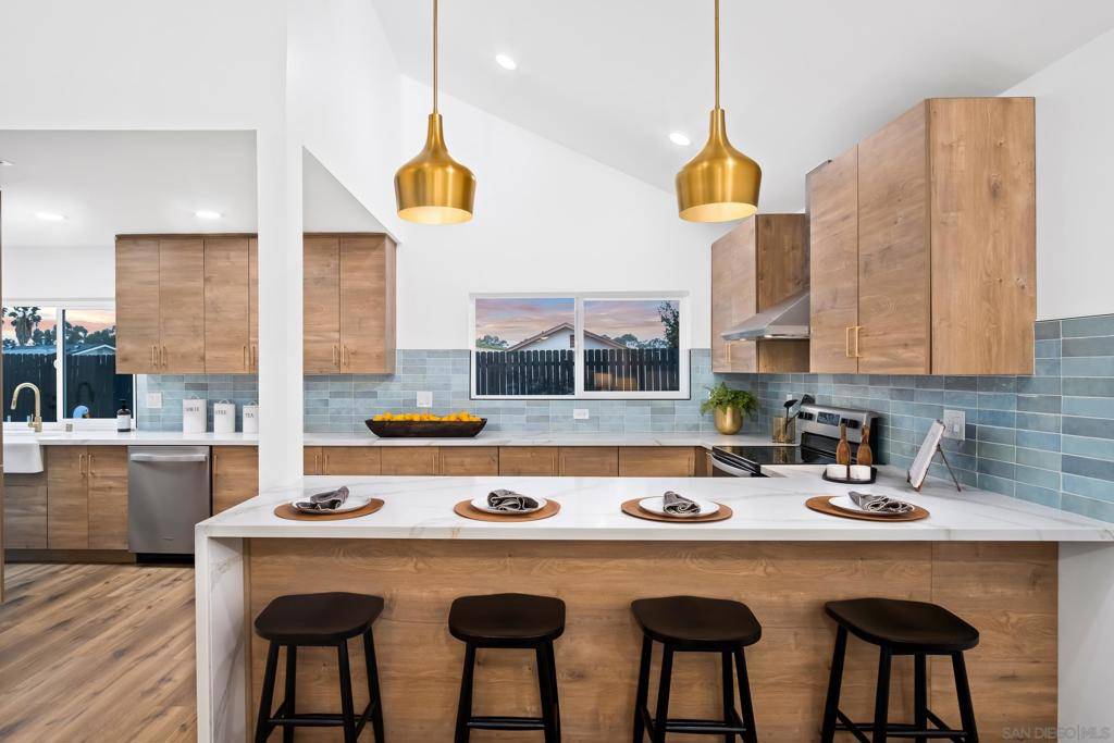 11192 Nalco St, San Diego, CA 92126