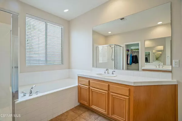 Newbury Park, CA 91320,4971 Via Bella