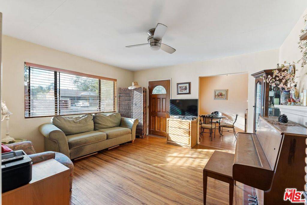North Hollywood, CA 91606,6050 CASE AVE
