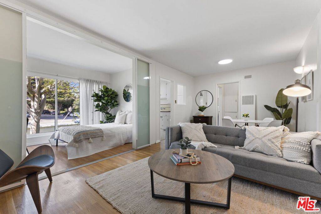 2033 EUCLID ST #2, Santa Monica, CA 90405